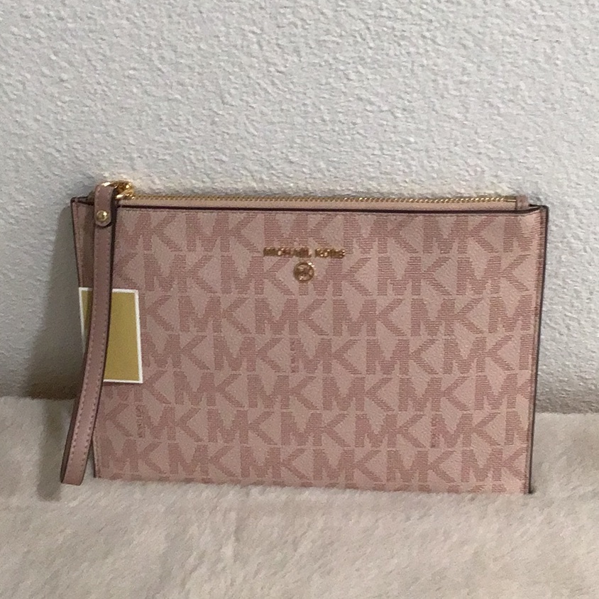 Michael Kors Jet Set Leather Signature Logo Wristlet Wallet Fawn Color